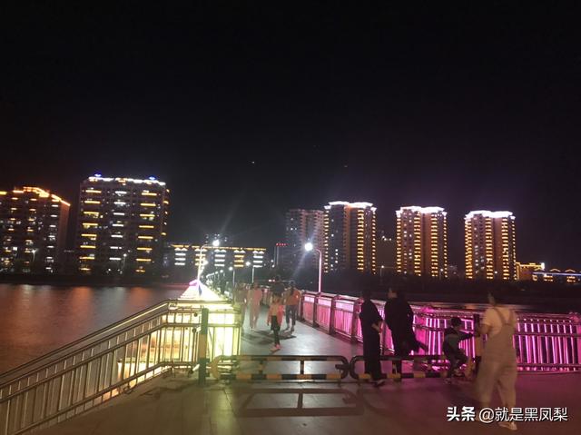 寵物美容店賺錢嗎?寵物美容店賺錢嗎知乎!