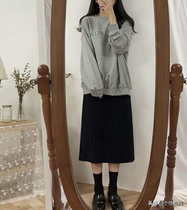 黑色包臀长裙怎么搭配(图21)