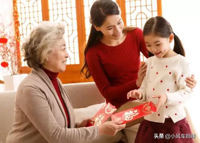 压岁钱的来历故事完整版（压岁钱的来历故事手抄报）