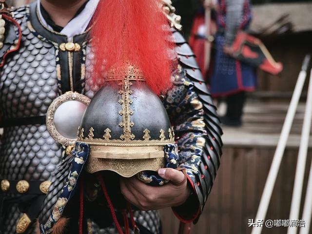 如何修饰战袍颜色搭配好看(图5)