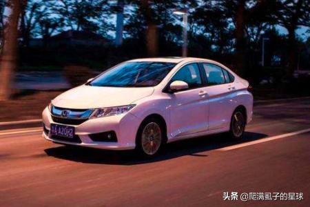 家用轿车交强险多少钱一年，家用轿车交强险多少钱一年2021年