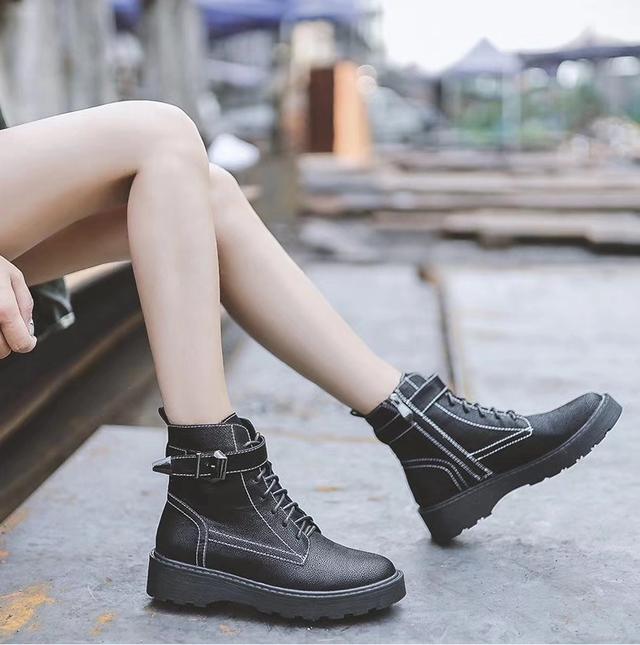 女童马丁靴如何搭配加厚(图4)