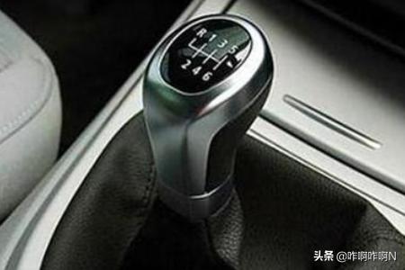 奔驰手刹