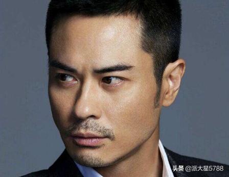 男生方脸适合什么发型?