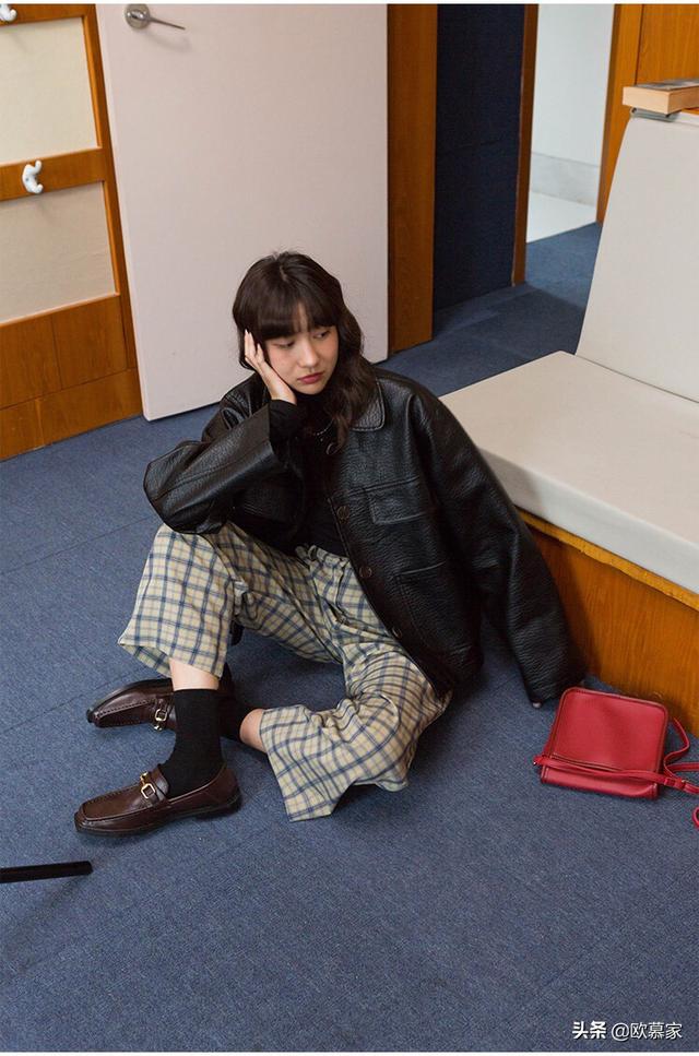 绿色格子包如何搭配衣服(图2)