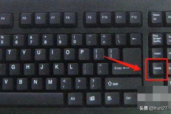 电脑启动设置是哪个键？：电脑启动项