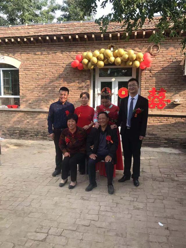 摄像结婚 司仪怎么摆放 婚庆照片,摄像结婚 司仪怎么摆放 婚庆照片图片