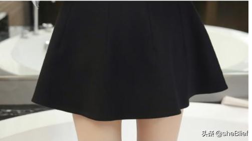 黑色衬衫领长裙如何搭配