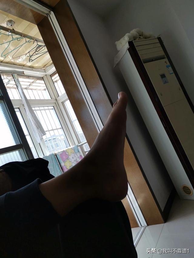 葡萄紫色小外套如何搭配