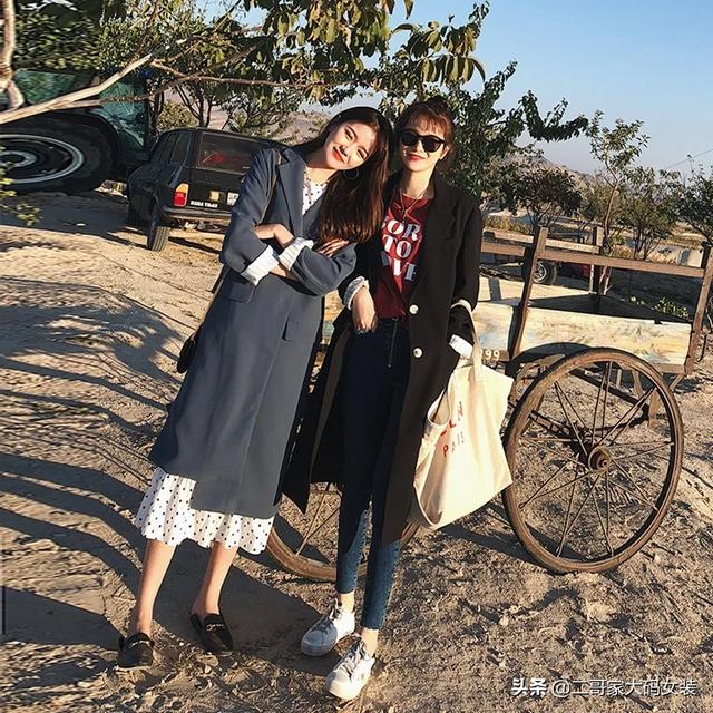 宽松的裙子如何搭配外套(图3)