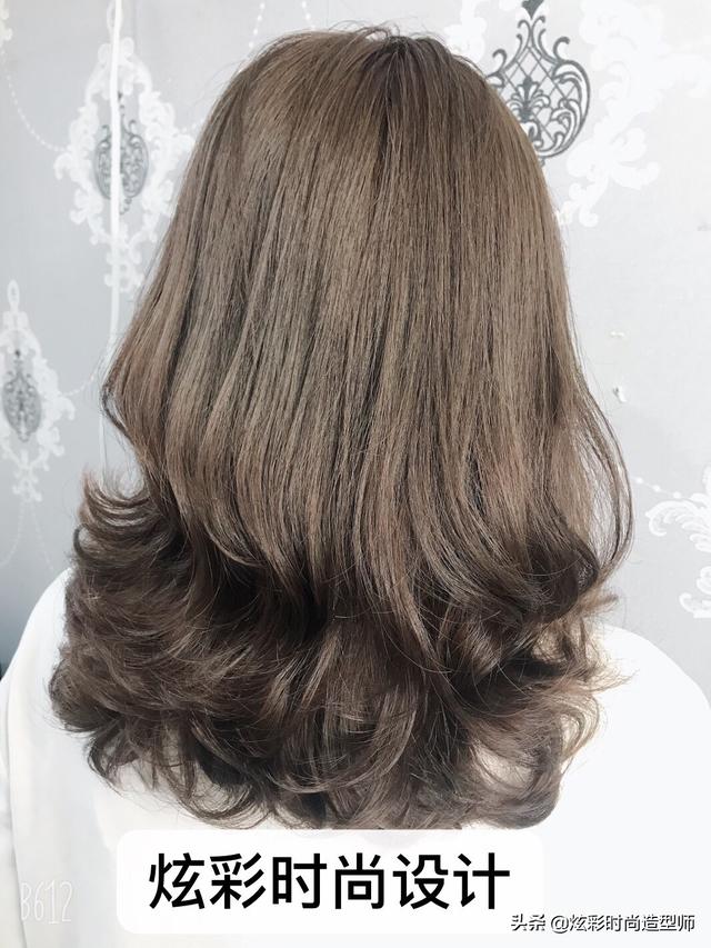 女人的头发如何搭配脸型(图7)