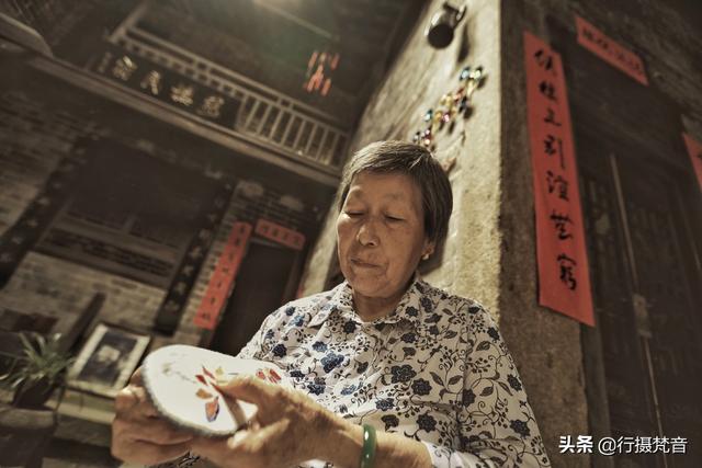 老年人手机壁纸（怎样能把一个老人拍摄好？）