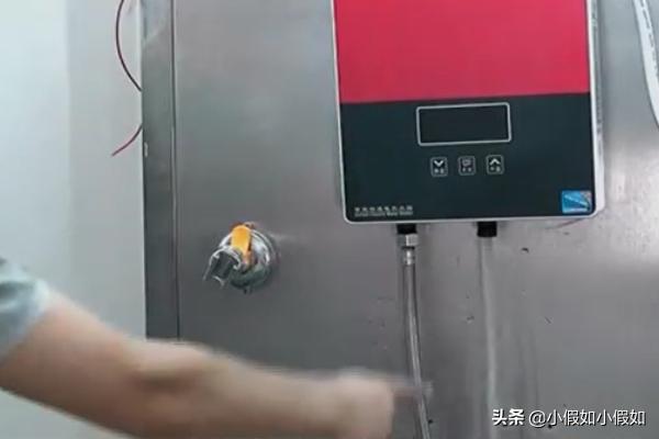 清洗电热水器清洗电热水器多少钱一台