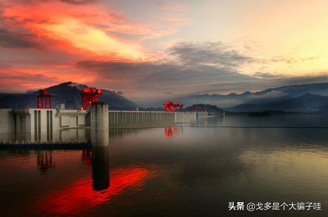 离湖北近的旅游景点大全， 离湖北近的旅游景点大全有哪些