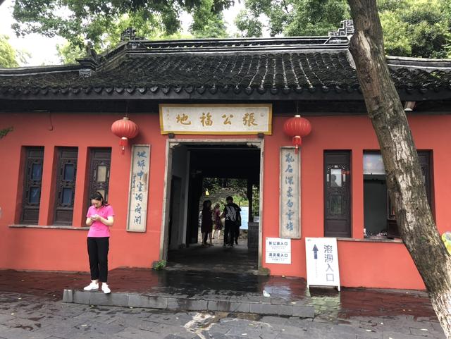 去旅游多少钱一个人,去旅游多少钱一个人合适