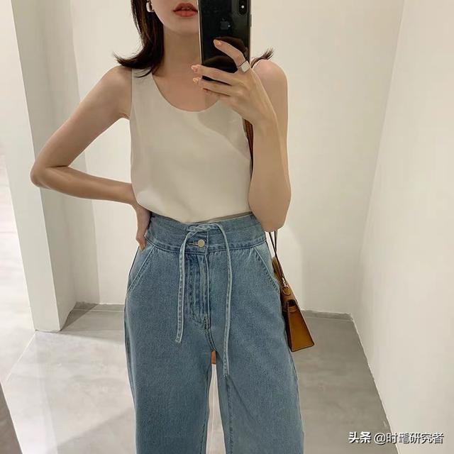 夏天如何搭配无袖针织衣(图3)