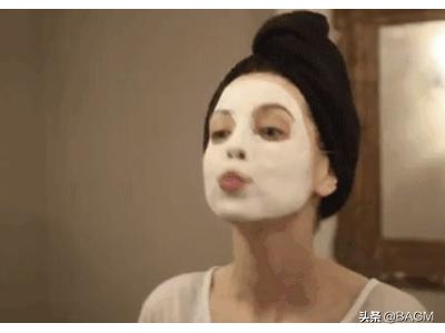 化妆师化妆不卡粉的秘诀-化妆师化妆不卡粉的秘诀有哪些