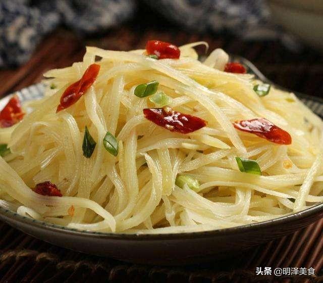 怎么做土豆丝能炒出饭店的味道,第13张