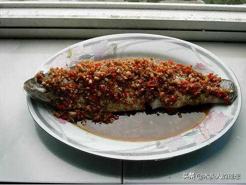 清蒸草鱼怎么做好吃-清蒸草鱼怎么做好吃又简单