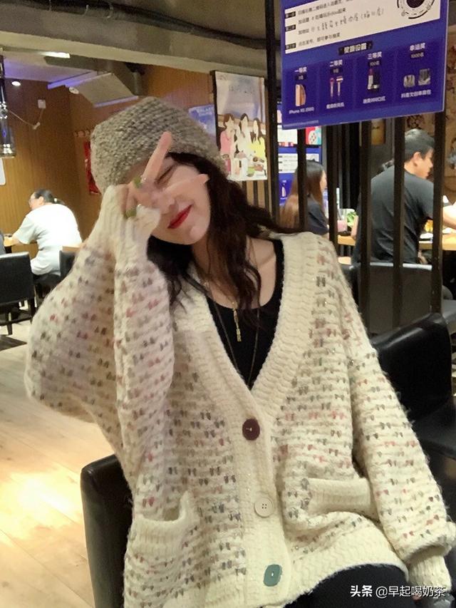 慵懒风毛衣外套如何搭配(图81)