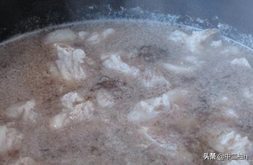 牛腩炖土豆-牛腩炖土豆的做法