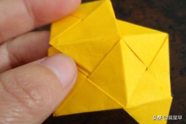 粽子做起来最简单的方法？：最简单的粽子折法