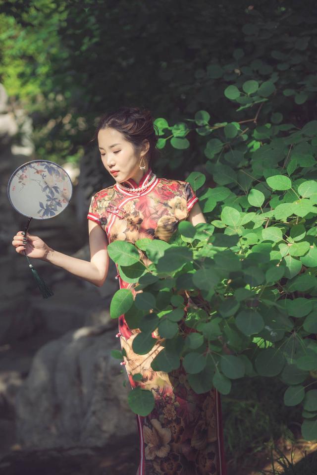 女性艺术照-女性艺术照黑白微信头像