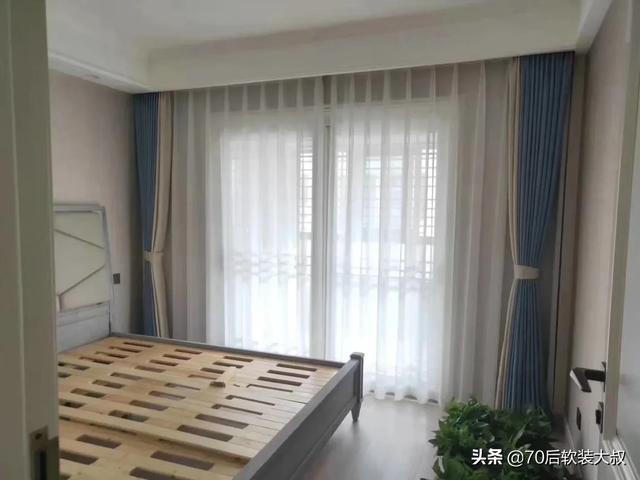 最流行窗帘垫子颜色搭配(图3)