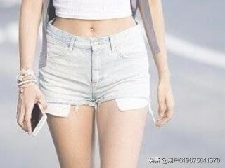 球鞋如何搭配短裤好看女(图2)