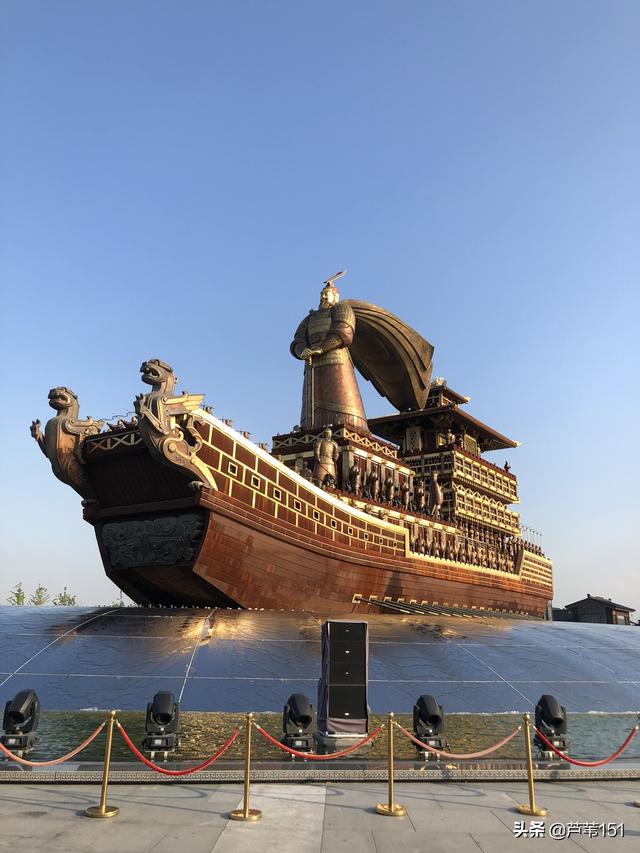 带46名老人去旅游