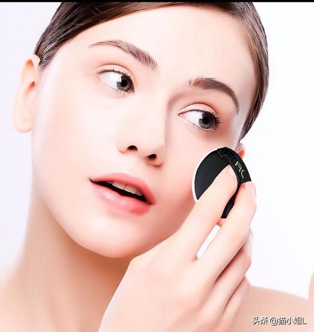 化妆技巧不用粉底

