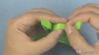 可以吃的小青蛙怎么折纸(图25)