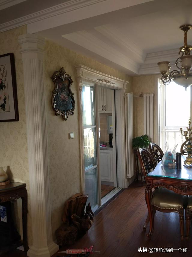 地毯如何搭配窗帘客厅挂(图12)