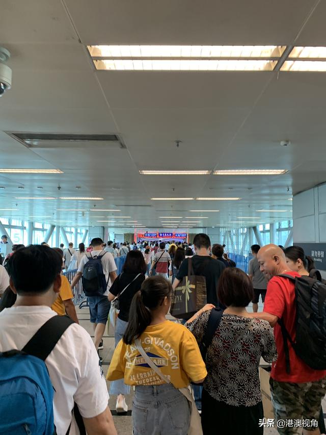 出门旅游应带哪些必备物品