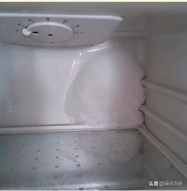 冰箱冷藏室结冰怎么回事？：冰箱冷藏室结冰