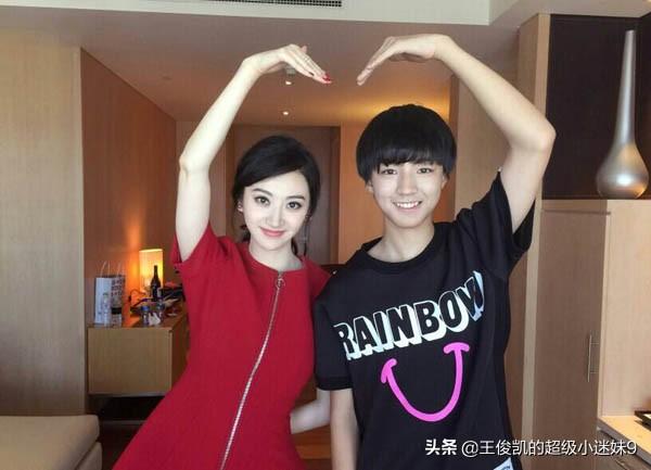 周杰伦王俊凯逛街，周杰伦王俊凯逛街视频