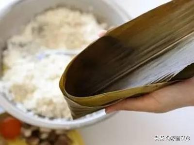 怎么包粽子具体步骤图-怎么包粽子具体步骤图片