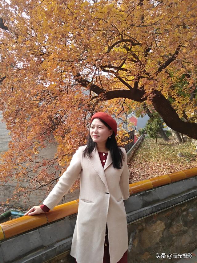 拍照好看的中年女性照片(图75)