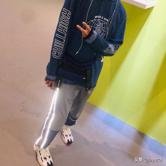 秋天的衣服如何搭配鞋子(图12)