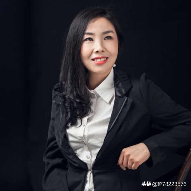女人的头发如何搭配脸型