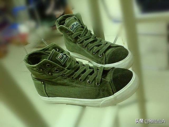绿色鞋子如何搭配？绿色的鞋子该怎么搭配？