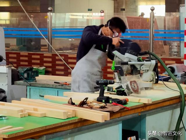 大脑可以学习知识吗，人的大脑可以学多少东西