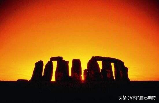 夸父追日神话故事原版（夸父追日神话故事原版在线阅读）