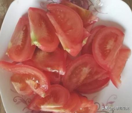 圆菜西红柿炒饼家常做法(图3)