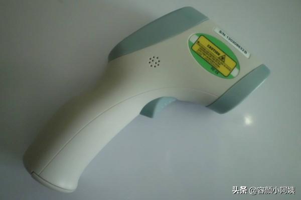 体温枪的正确使用方法（附选购攻略）？血源诅咒，老猎人，枪反的方法有几种？