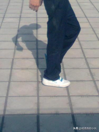 cf太空步 穿越火线太空步-第3张图片-Game优搜