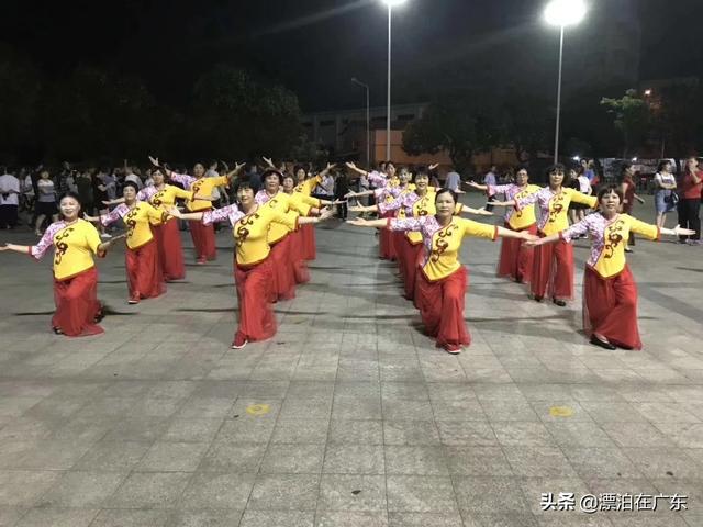 大娘化妆技巧
