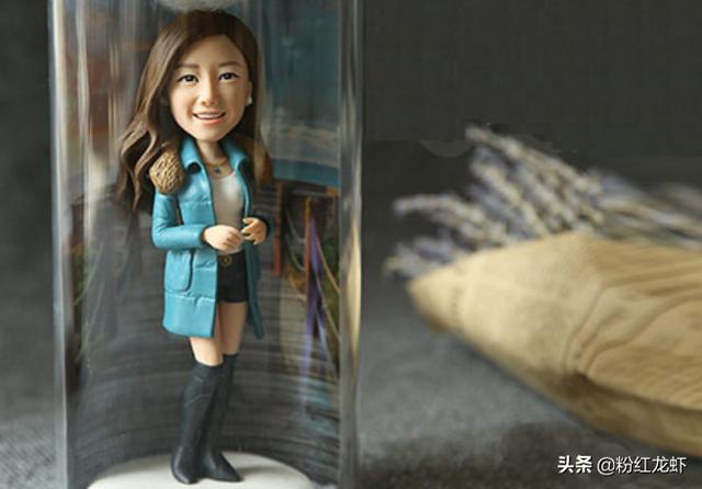 毕业给老师送什么花（毕业给老师送什么花好还是礼物好）