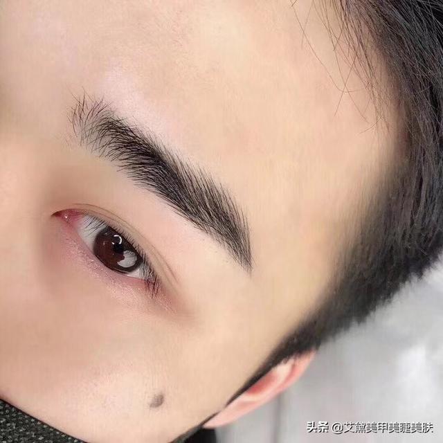 美妆博主推荐眉毛好物
