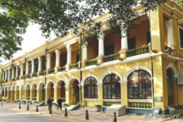 广州情侣旅游穿搭， 广州情侣旅游穿搭图片